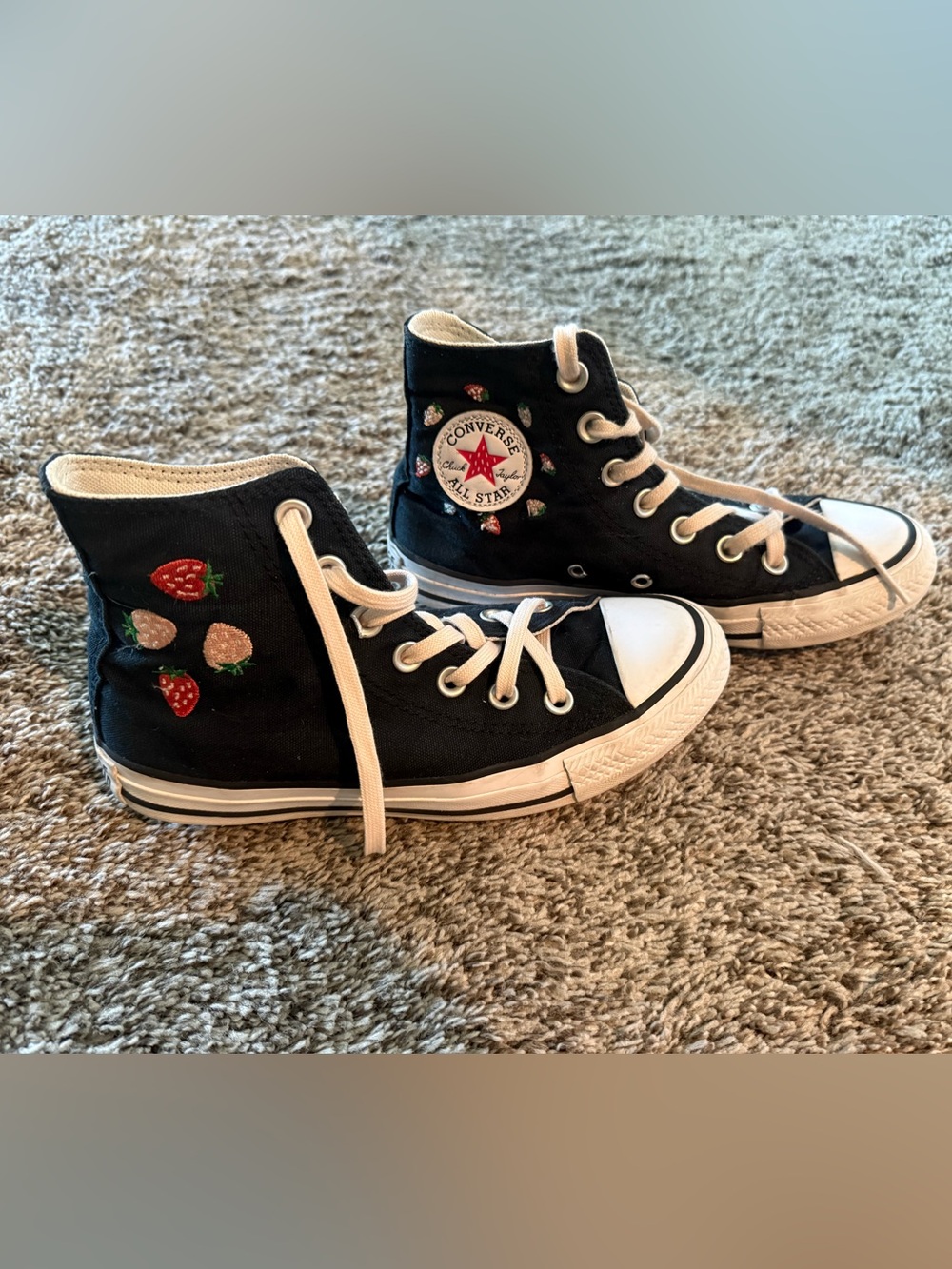 Converse Womens High Top Sneakers Black Strawberry